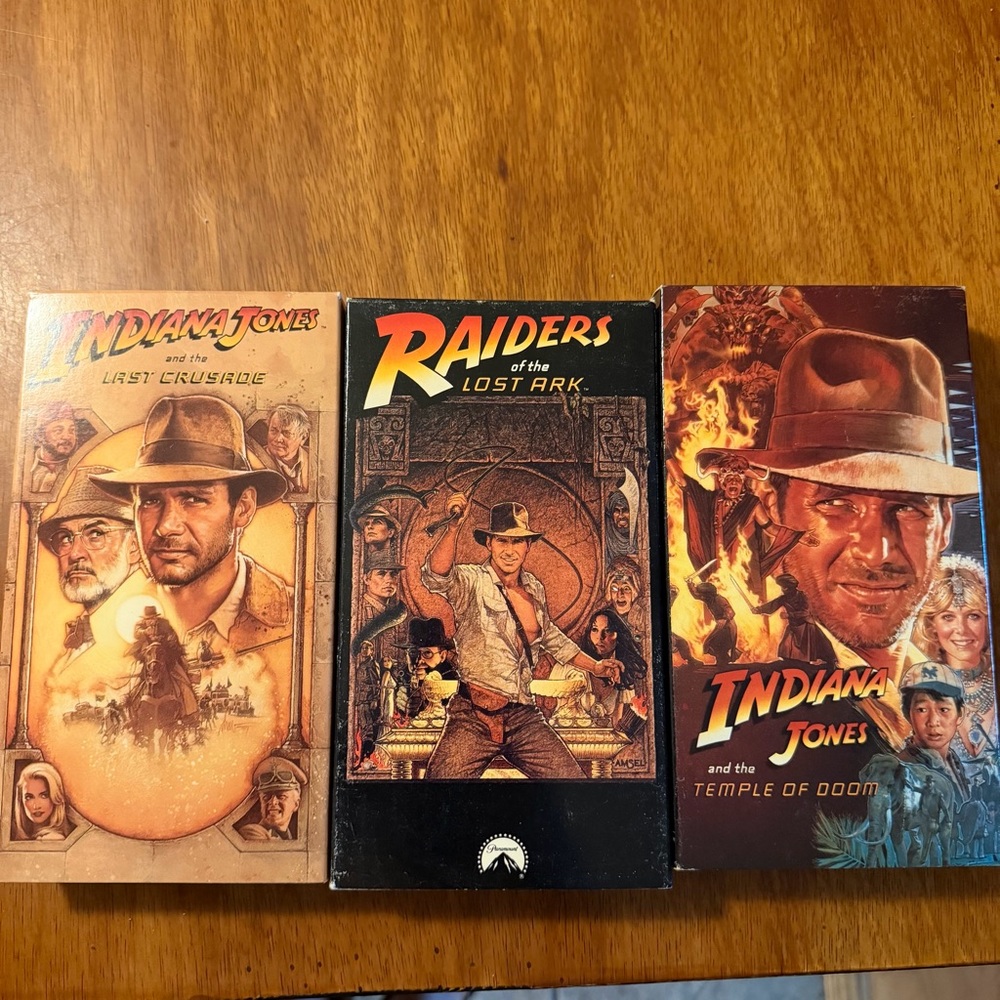 Indiana Jones VHS Trilogy Raiders Temple of Doom Last Crusade Paramount Lot of 3